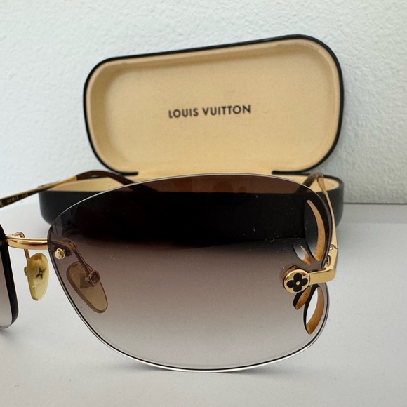Louis Vuitton Sexy Sunglasses - Picture 4 of 15